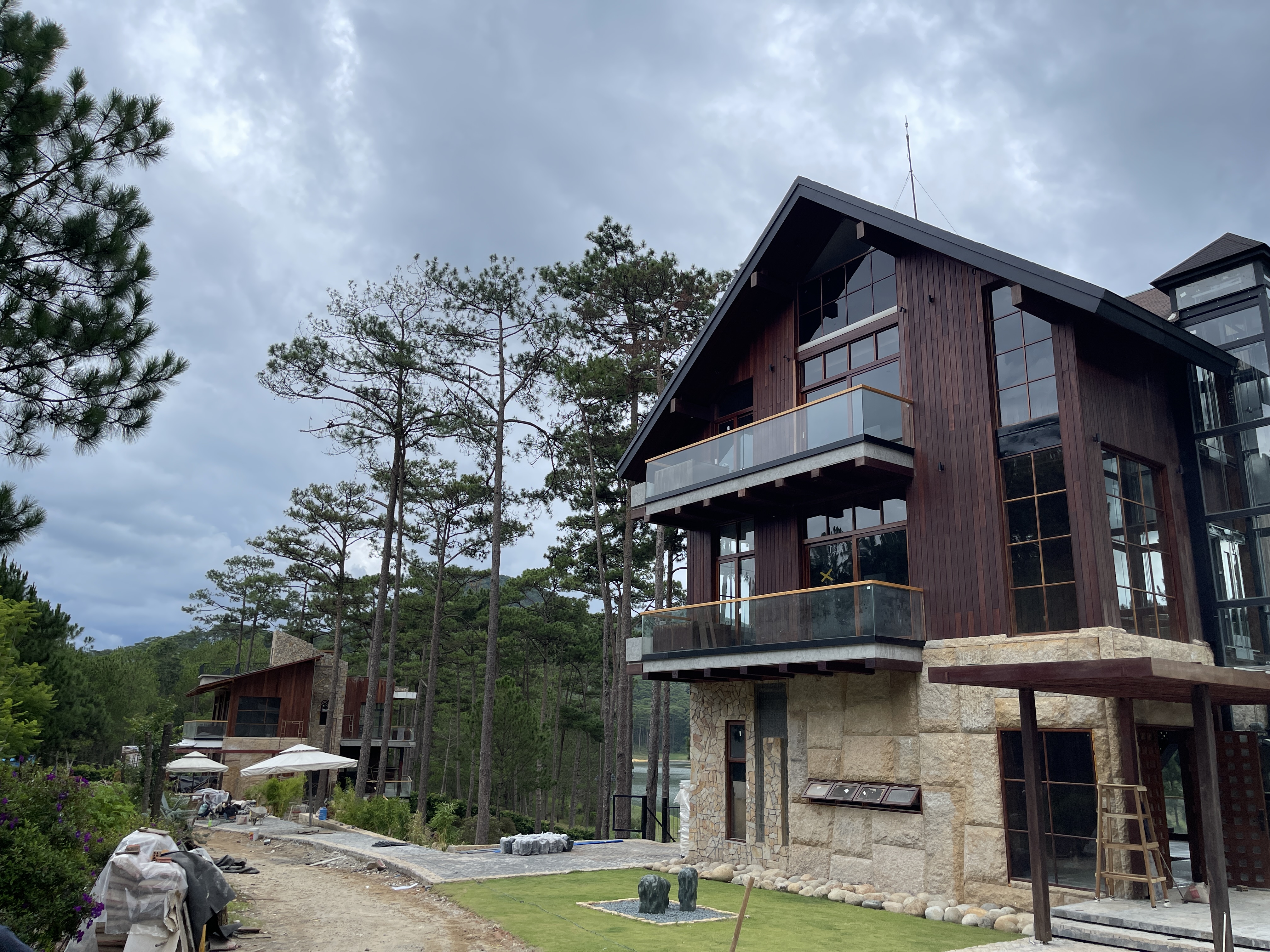 RESORT CAO CẤP HỒ TUYỀN LÂM - ĐÀ LẠT